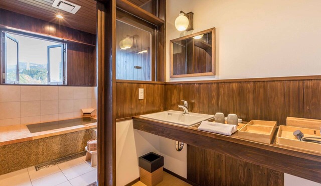 Ryokan Oomuraya