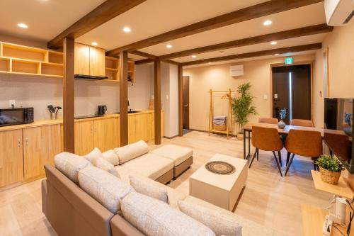 Ryokyo 旅居 in Osaka