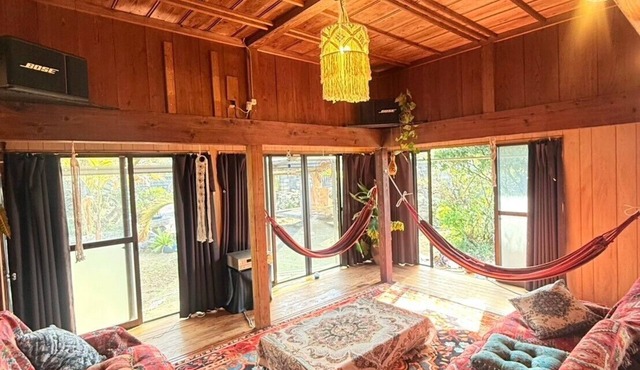 Sakamine Furusato-an—Limited to One Group Per Day—A One-of-a-Kind Designer House Where Traditional Warmth and Exotic Charm Come Together in 喜界町