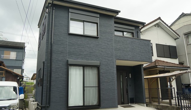SALE | 7-minute drive from Hirome Market | Entire 2-bedroom house (60 ㎡) | Sleeps up to 6 | Free parking | A great base for exploring Kochi