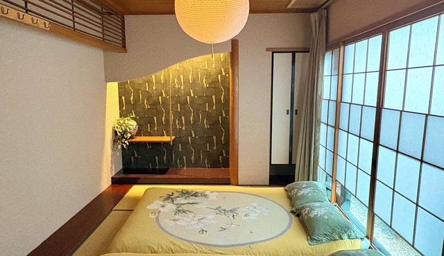 SERENE | Dotonbori, 2nd Floor | 85 ㎡, 3 bedrooms, 2 bathrooms | Private, Entire Floor in Osaka