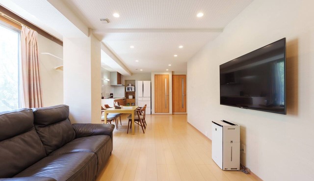 SERENE | Kuromon ・ 201 | 4BR ・ 2 Shower Rooms | Private Home for Families and Groups in Osaka