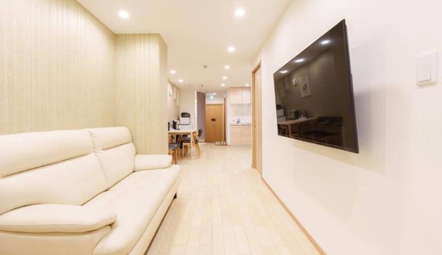 SERENE | Osaka Castle Area · 2nd Floor | 75 ㎡ · 3 Bedrooms · 2 Bathrooms | Private Entire Floor in Osaka