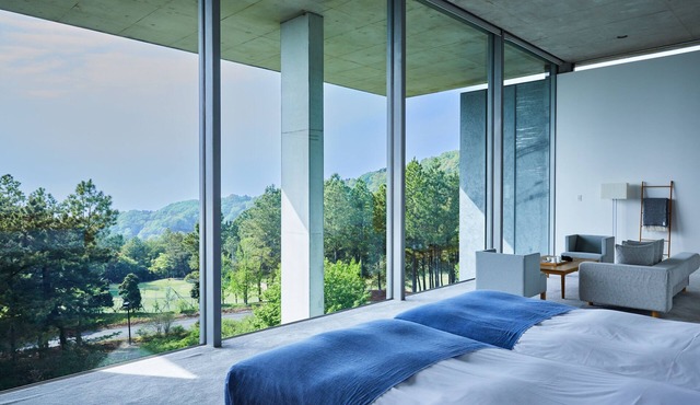 SETOUCHI RETREAT AONAGI by Onko Chishin