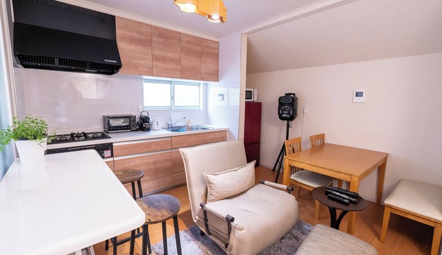 Shinjuku 3-Bedroom Villa | 5 Min to Shin-Nakano Station | Sleeps 6