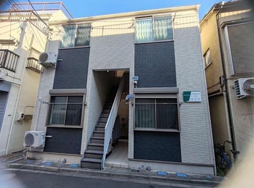 Shinjuku 5 min, 1 min walk from Shinnakano Station, Room 202 in Tokyo