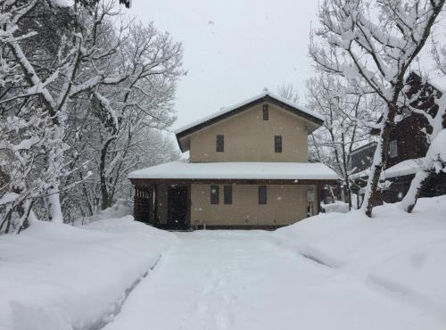 Shirokuma Lodge Hakuba