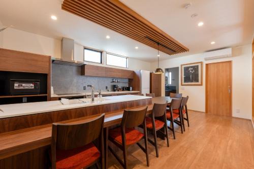 Showa no Yado A - New House with Floor Heating - 2 Bathrooms - Free Parking