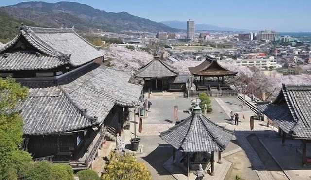 Shukubou "WAQOO Miidera" in Otsu-shi