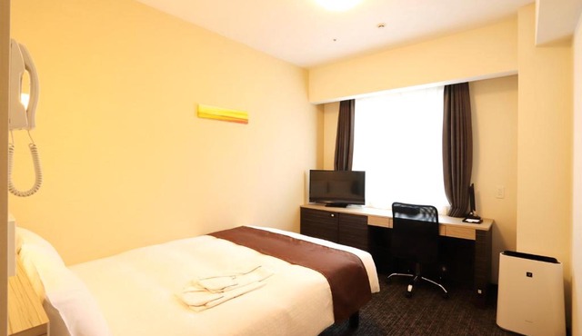 Smile Hotel Premium Osaka Hommachi in Osaka
