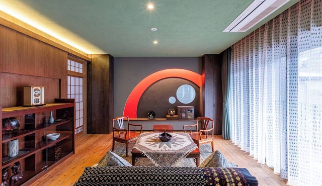 Spacious & Serene 84㎡ Retreat near Dotonbori, Kuromon Market & Shinsaibashi in 大阪市