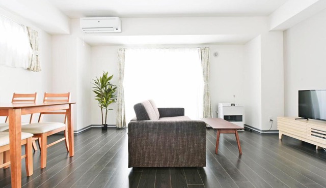 Sun Court Hondori Garden Hills