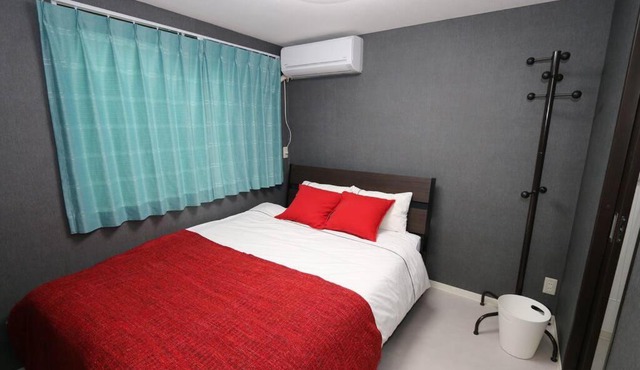Super close to Dotonbori! Great location room#405