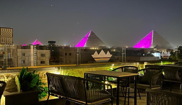 Taj Pyramids View Hotel in Cairo