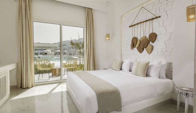 Tanoak Resort