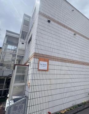 Tao House 地下鉄から徒歩約30秒 札幌大通すすきの駅直通 空港や小樽行高速バス有