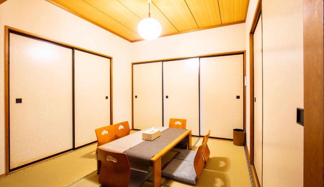 Taro's House Midori