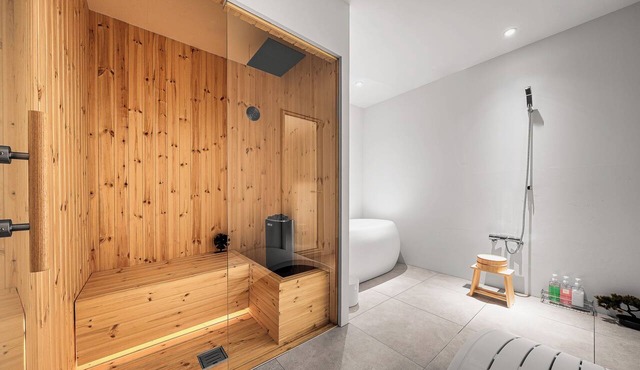 THE DWBL HOTEL W
