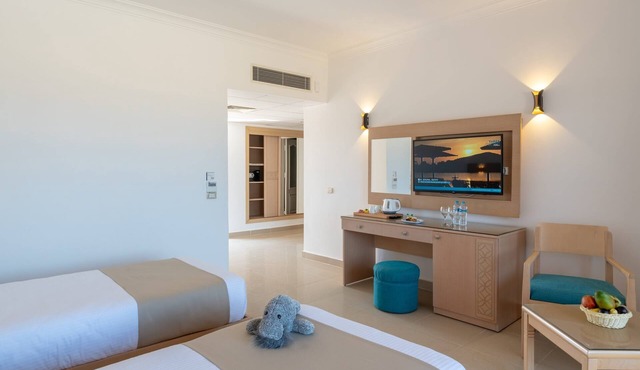 Three Corners Happy Life Beach Resort - All Inclusive
