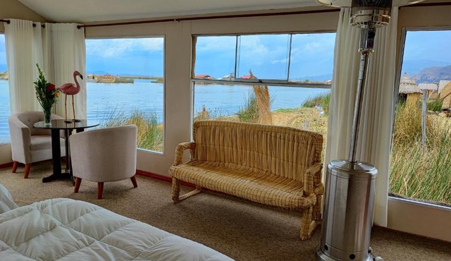 Titicaca Floating Lodge