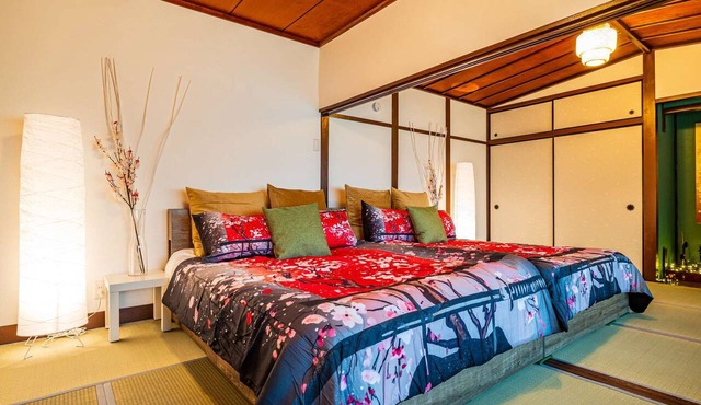 Traditional Japanese-Modern Private House in Nara｜147㎡｜Up to 16 Guests in 奈良市