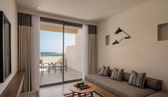 Tranquil Room Near Scenic Bay – Perfect for Couples Seeking Red Sea Serenity