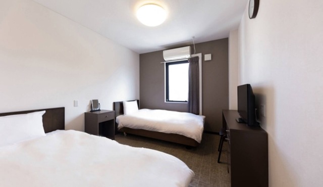 Twin room no meals Take it easy standard plan/Osaka Ōsaka