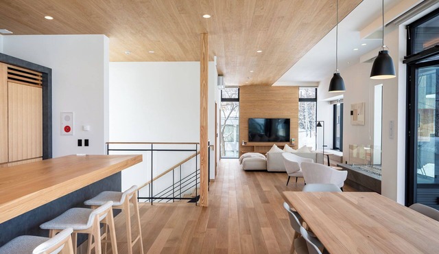 V Residence by H2 Life