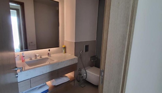 Vida Marina marassi hotel apartment with extra fees for beach or pool access شقة فندقية في أوتيل فيدا مراسي مارينا دخول شاطئ البحر او حمام السباحة برسوم إضافية