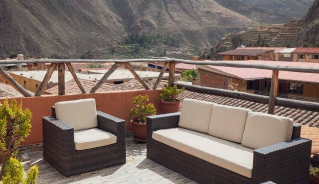 View of the Mountains! Private home with a terrace, ideal for families