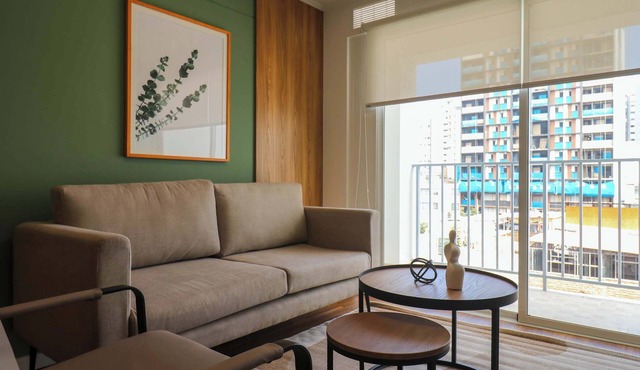 w* | Curated Urban 2BR w/Balcony in Miraflores
