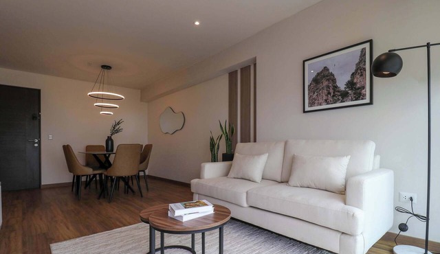 w* | Pleasant 3BR w/Balcony in San Isidro in Lima