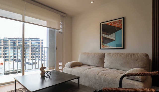 w* | Stylish 2BR w/Balcony & View in Miraflores