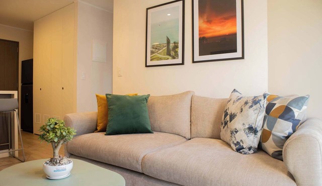 w* | Upscale 2BR w/Balcony & View in Miraflores