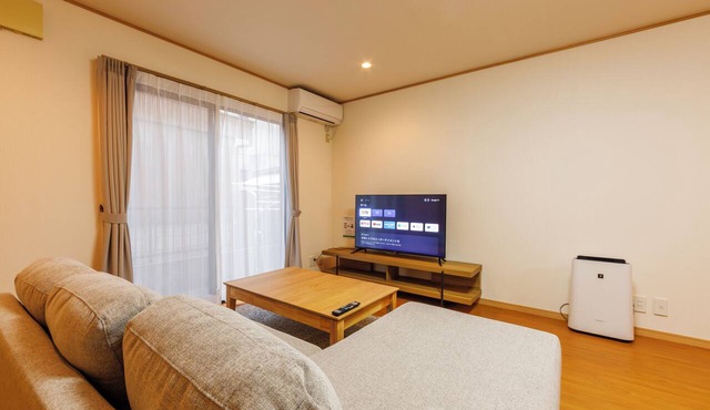Within walking distance of Nagoya Station/Max. 10 people/2 bathrooms and 2 toilets each】Seven beds for a peaceful stay in a Japanese-style space.