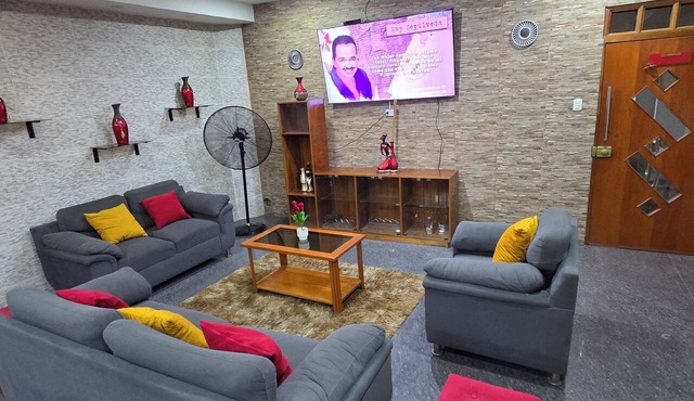 Ximena's House: It offers the space and freedom your family needs. in Iquitos