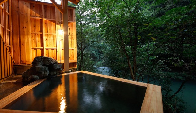 Yamanaka Spa Hanatsubaki