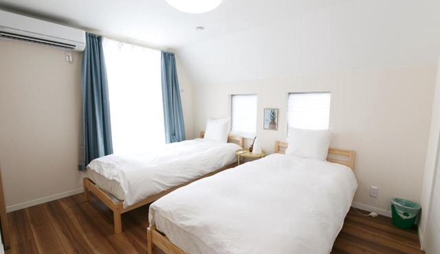 YT2198 Spacious Three Level 4BR Entire Home Kanamecho 8 Min Near Ikebukuro Free Parking Rooftop Terrace Sleeps 8