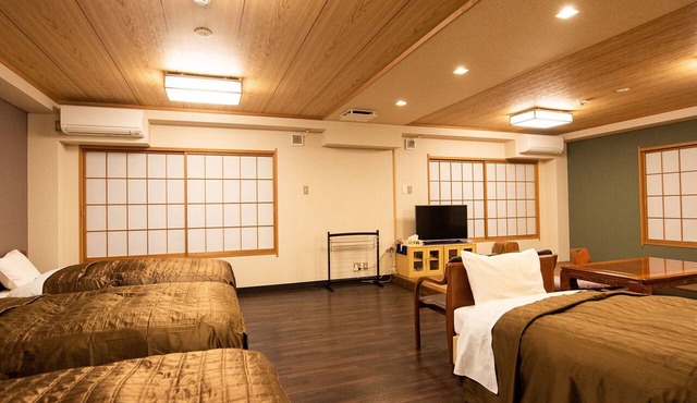 Yudanaka Ryokan Hakura in Yamanouchi