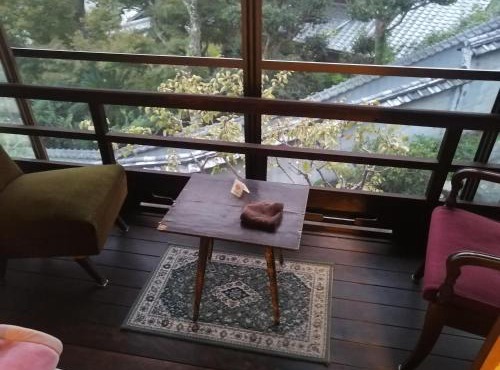 z Authentic Trad Villa experience