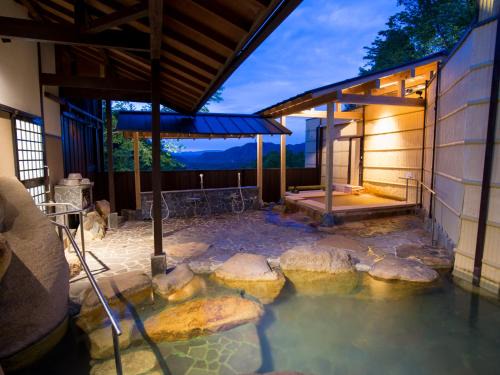Arima Onsen Motoyu Ryuusenkaku 