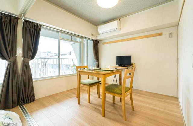 Nanei Building Stay 