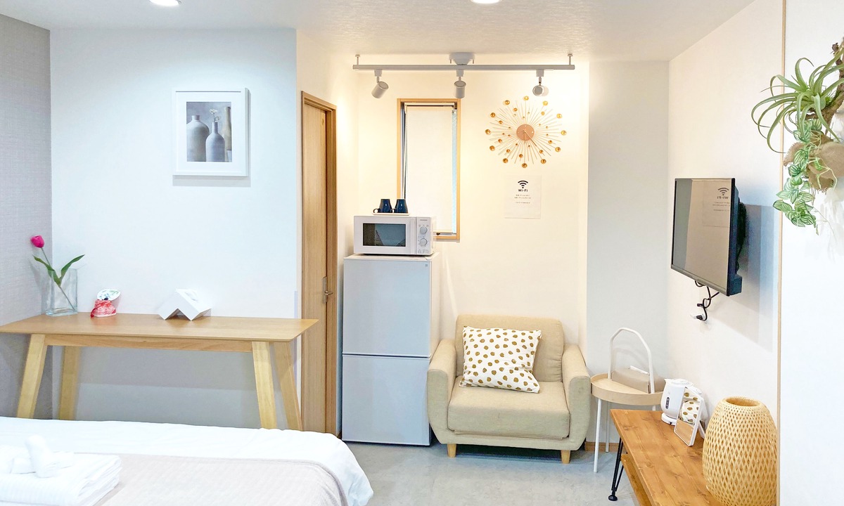 Ikebukuro Apartment | 9 min walk from Ikebukuro station /2 min walk from Kanamecho station /super cost performance /comfortable for 2 ~ 3 people /super convenient /lots of good food and shopping.