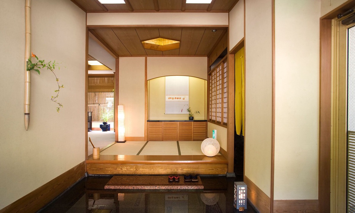 Yuwaku Hot Spring House | Yuwaku Onsen Sakaeya Ryokan