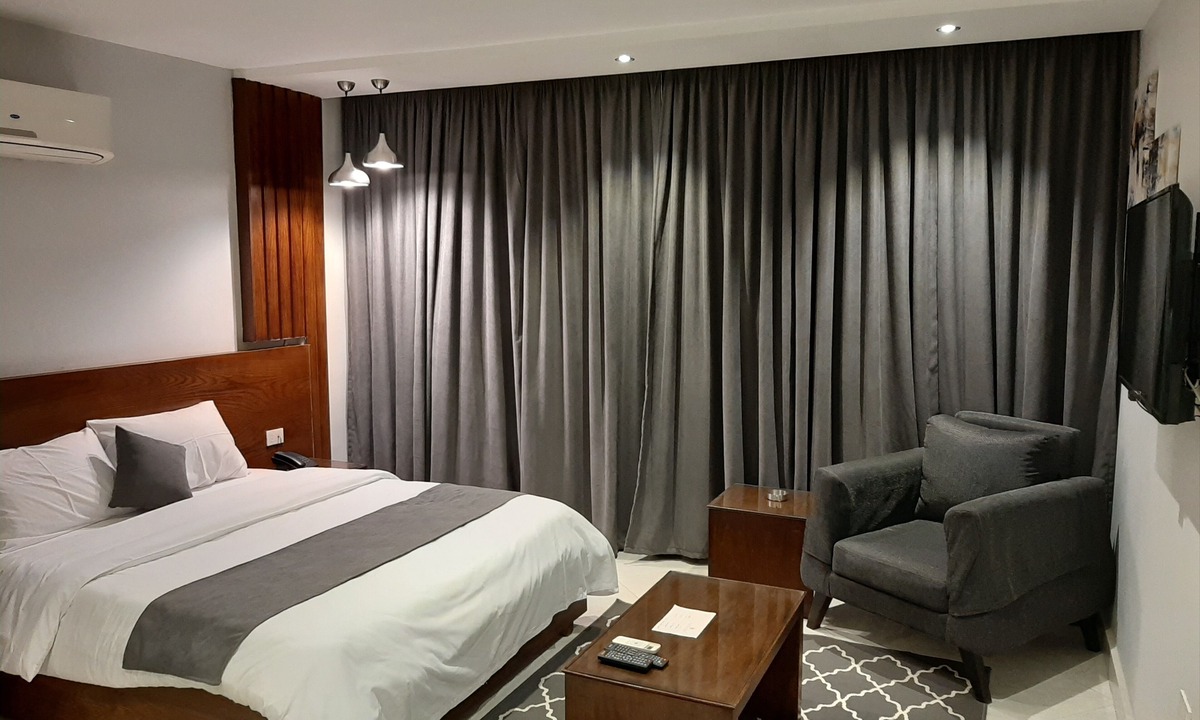 Al Duqqi House | Nakhil Residence