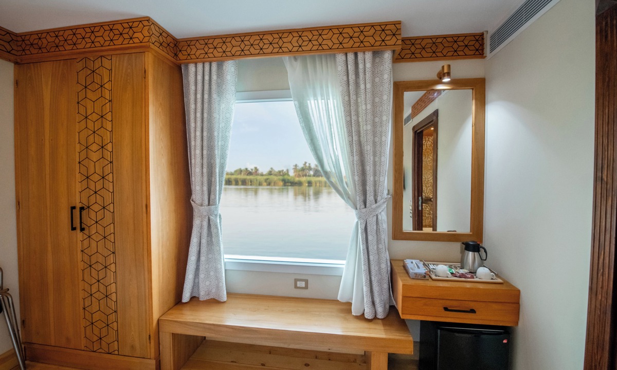 Esna Boat Rental | Azhar Dahabiya Luxury Suites