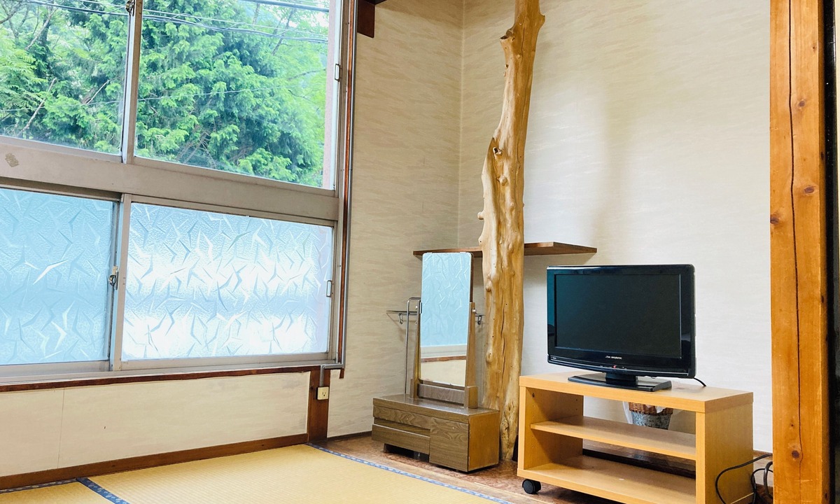 Miyoshi House | Guesthouse KAZURABASHI