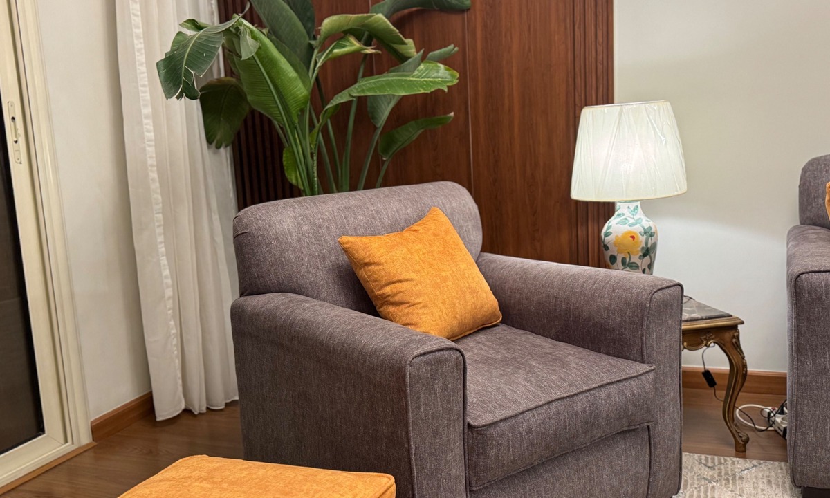 Zamalek Apartment | Nile View Apartment - Sleeps 4 & Balcony