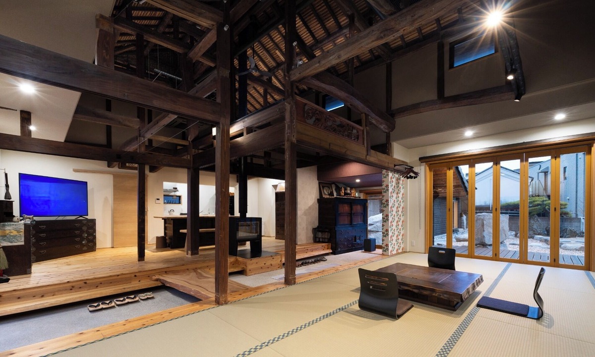 Dogo Hot Spring House | A traditional Japanese house for rent a place to/Songshan City Ehime