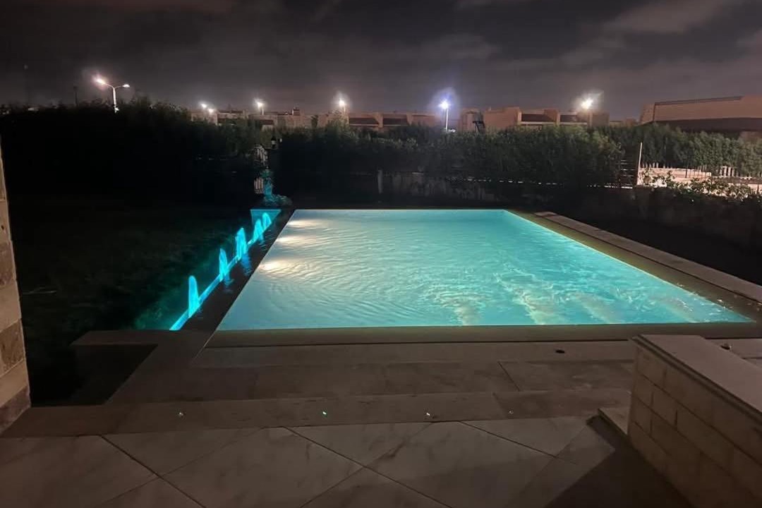Borg el Arab Ski Chalet | شاليه بقرية الفيروز